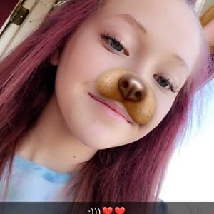 Meet your Posher, Macey